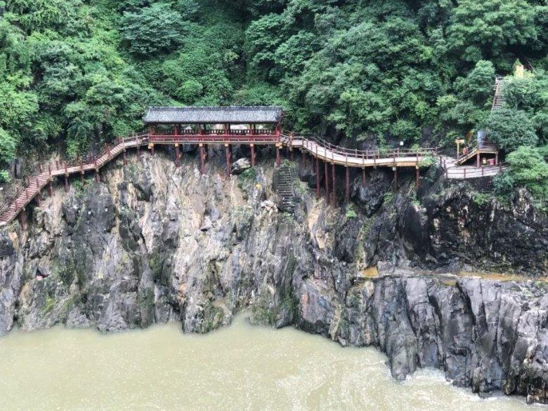 休闲钓鱼