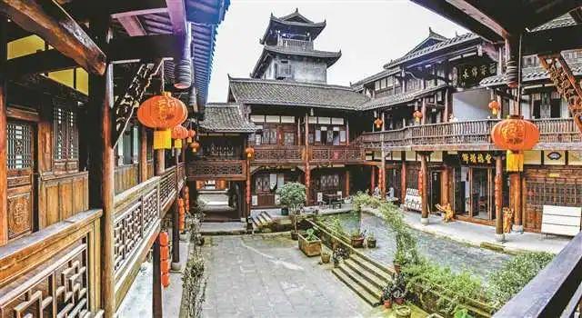 48年秦基伟歼敌1.1万人，战后为何被邓公一顿猛批，还通报全军？