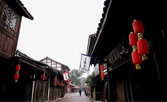 热点排行_南京全口种植牙费用_考磁牙套价格